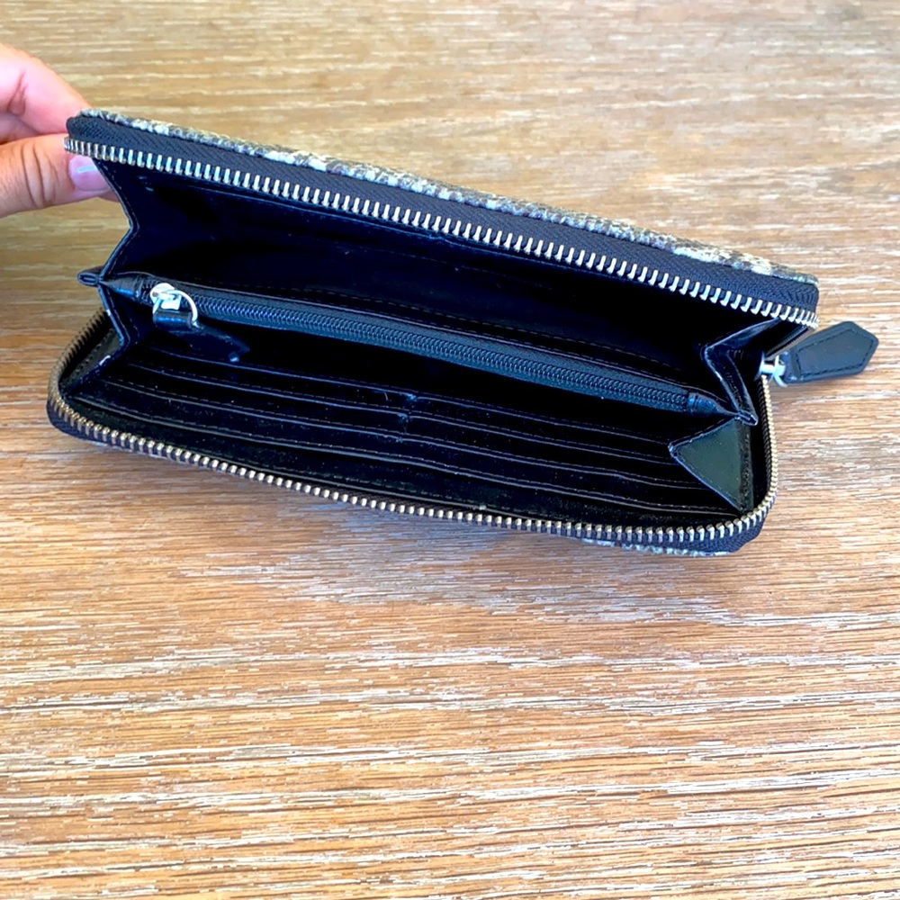 Sam Edelman Wallet - Picture 2 of 2